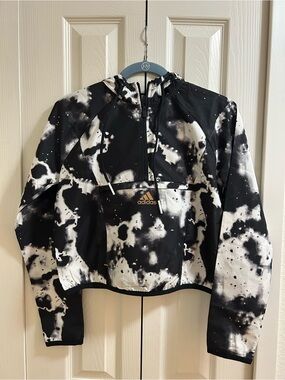 adidas cropped windbreaker